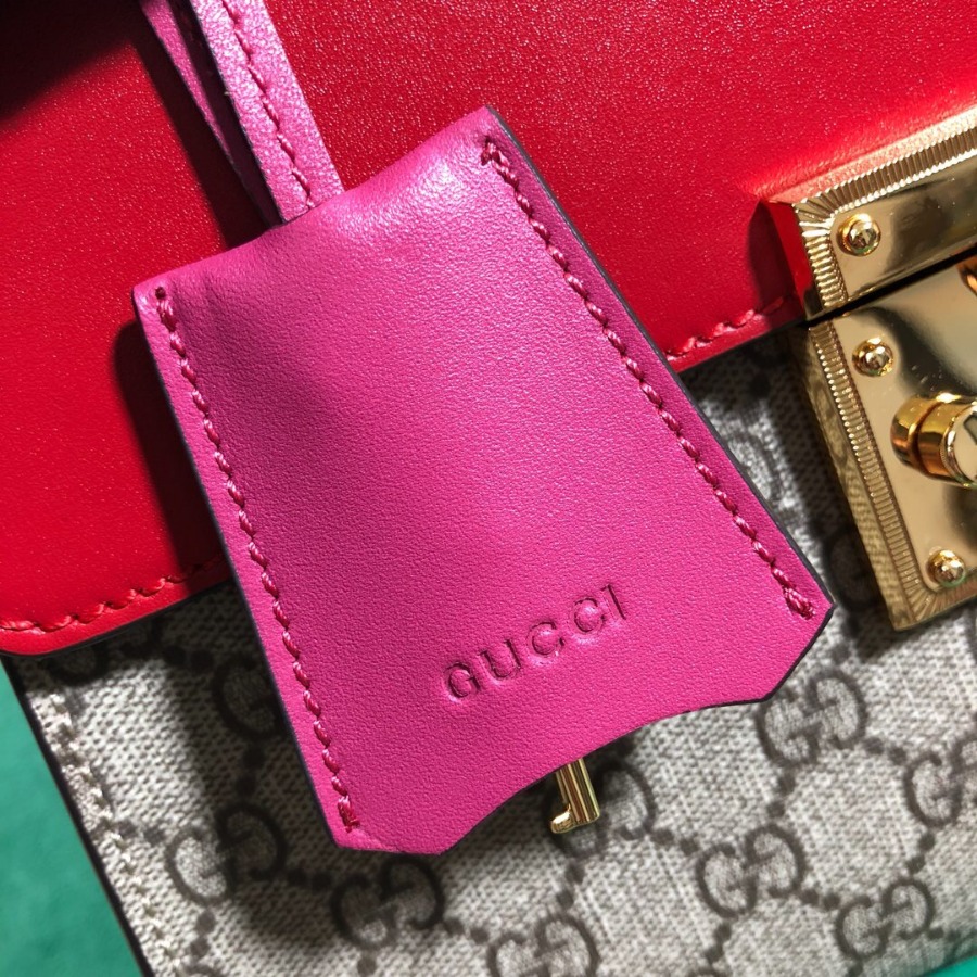 453188 Padlock Gucci Signature top handle bag