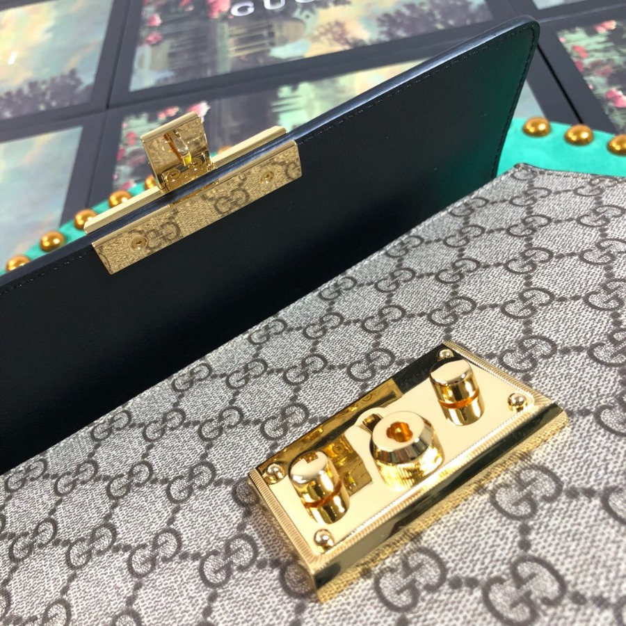 453188 Padlock Gucci Signature top handle bag