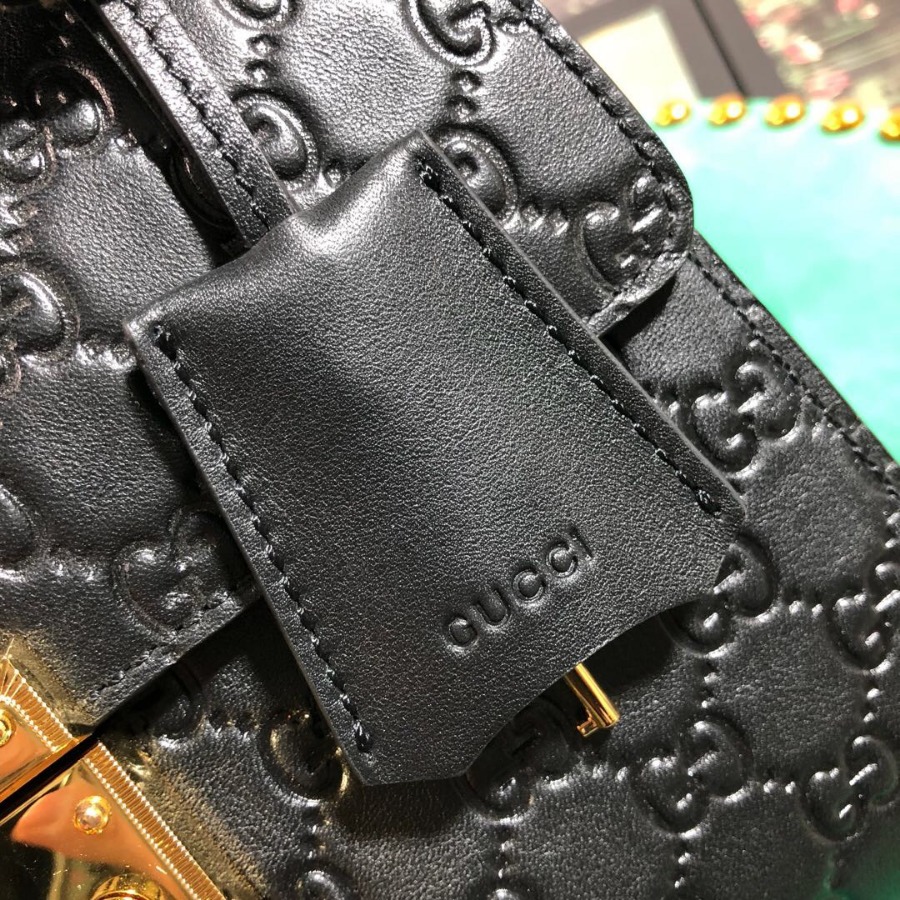 453188 Padlock Gucci Signature top handle bag