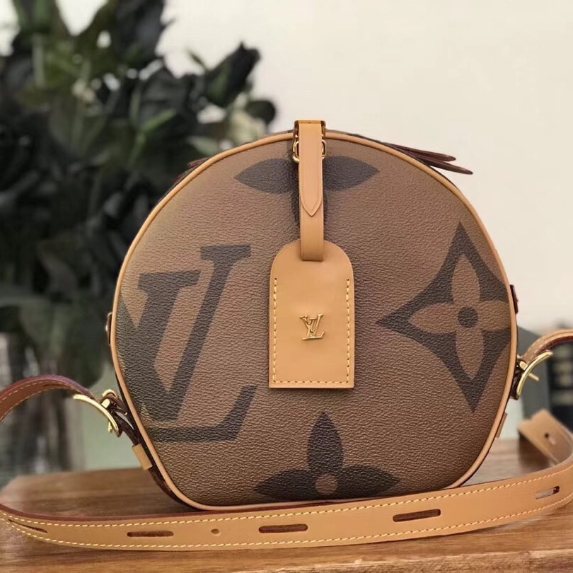 M44604 BOITE CHAPEAU SOUPLE, Louis Vuitton LV