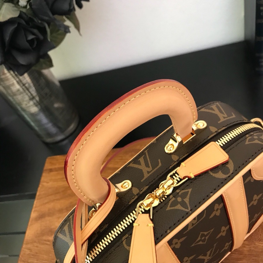 M44582 LUGGAGE, Louis Vuitton LV