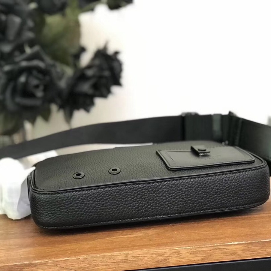 M52767 ALPHA MESSENGER, Louis Vuitton LV