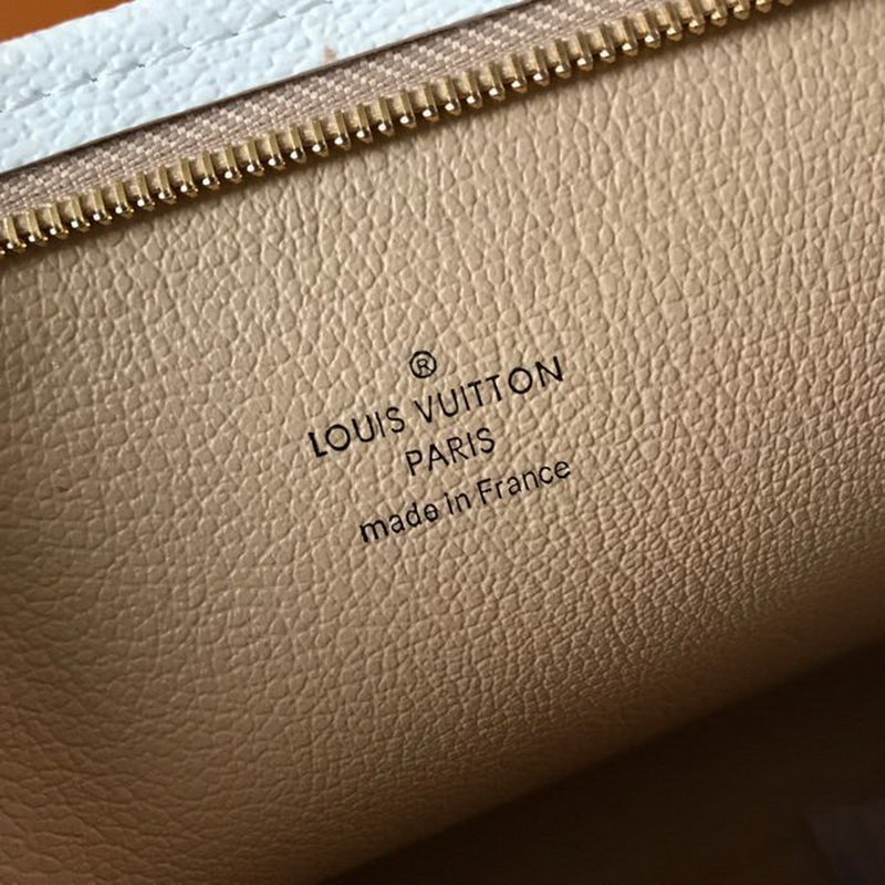 M67691 TOILET POUCH XL, Louis Vuitton LV