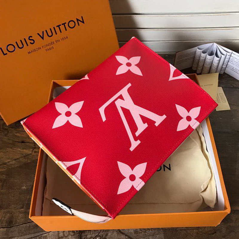 M67692 TOILET POUCH XL, Louis Vuitton LV