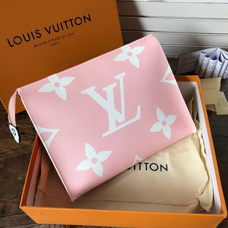M67692 TOILET POUCH XL, Louis Vuitton LV