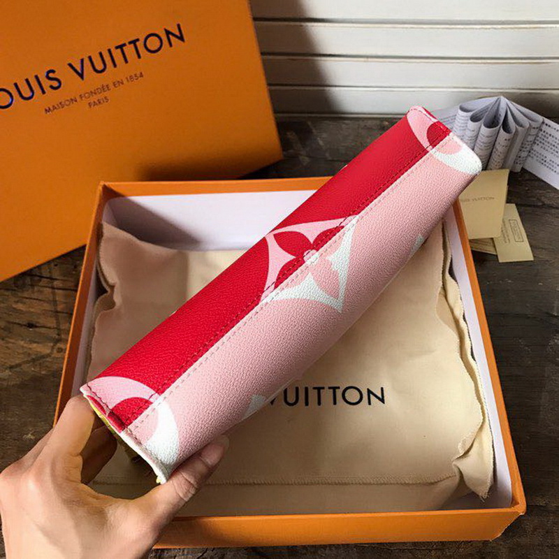 M67692 TOILET POUCH XL, Louis Vuitton LV