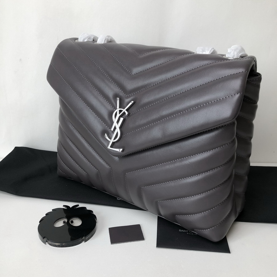 487216, YSL Saint Laurent, MEDIUM LOULOU CHAIN BAG, Y MATELASSÉ LEATHER