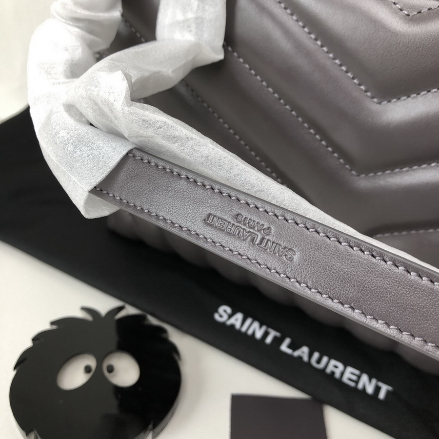 487216, YSL Saint Laurent, MEDIUM LOULOU CHAIN BAG, Y MATELASSÉ LEATHER