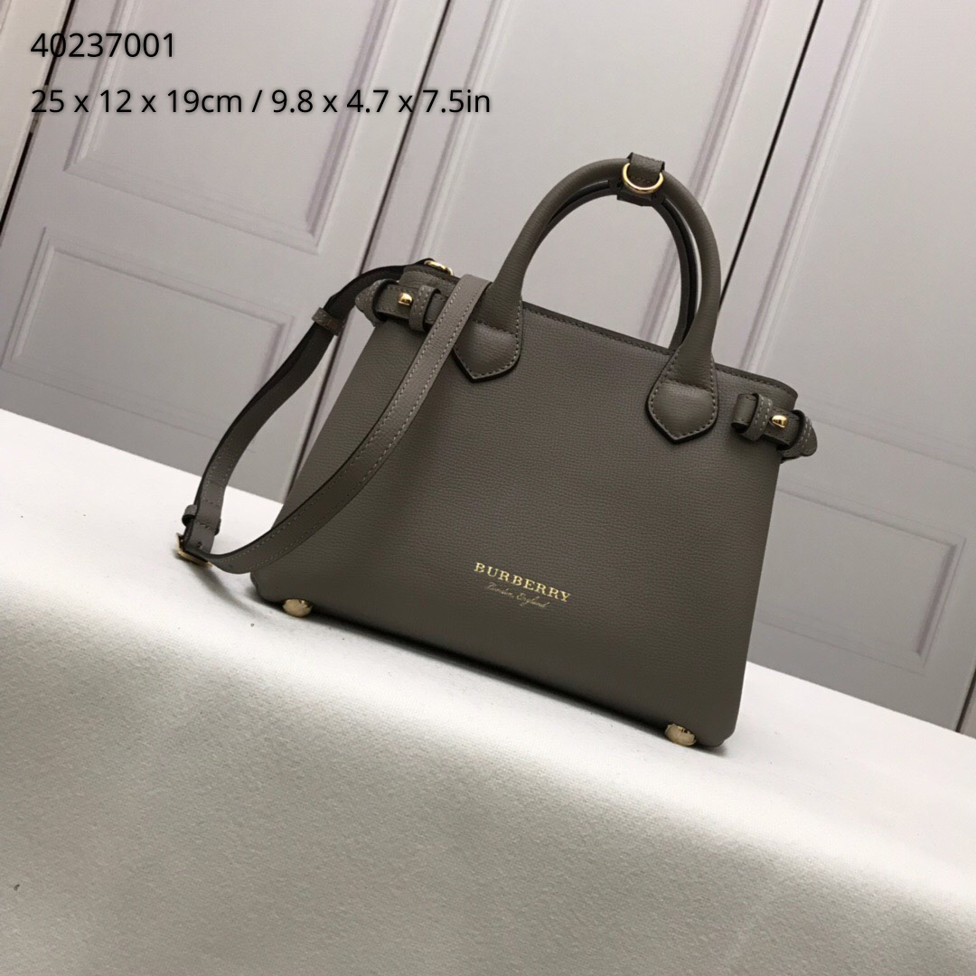 Burberry, 40237001, The Small Banner in Leather and House Check