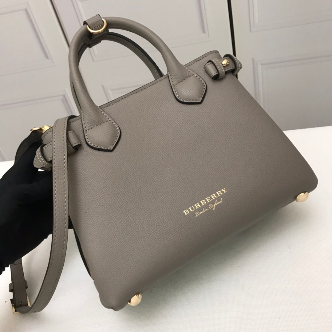 Burberry, 40237001, The Small Banner in Leather and House Check