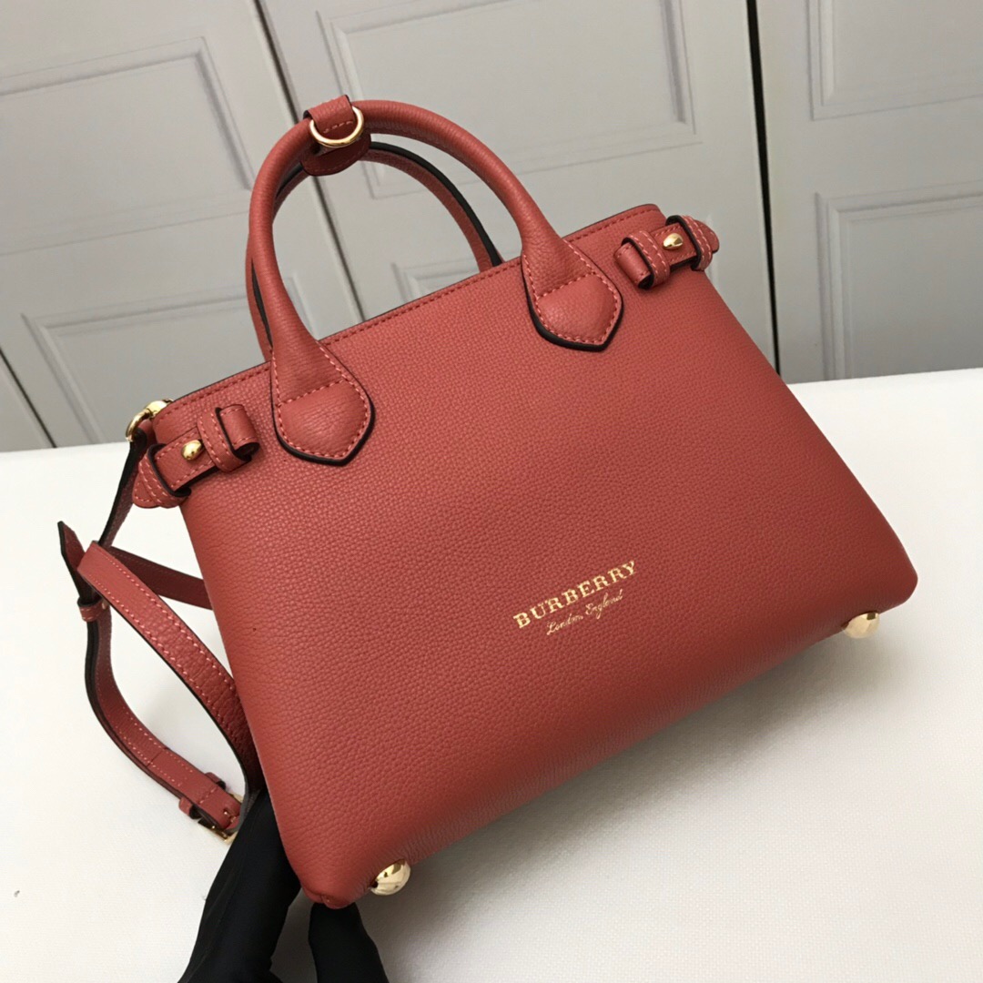 Burberry, 40237001, The Small Banner in Leather and House Check