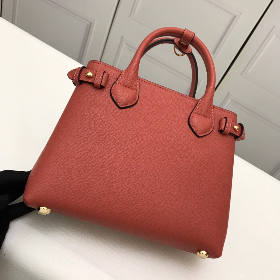 Burberry, 40237001, The Small Banner in Leather and House Check
