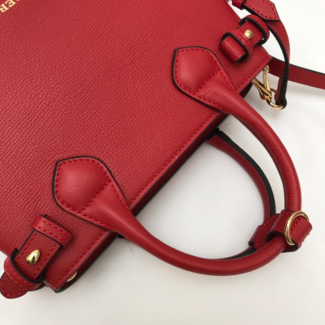 Burberry, 40237001, The Small Banner in Leather and House Check