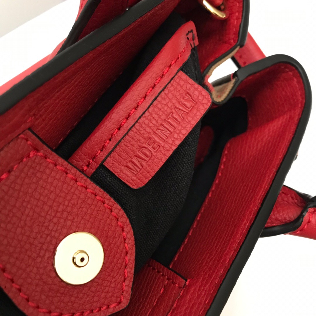 Burberry, 40237001, The Small Banner in Leather and House Check