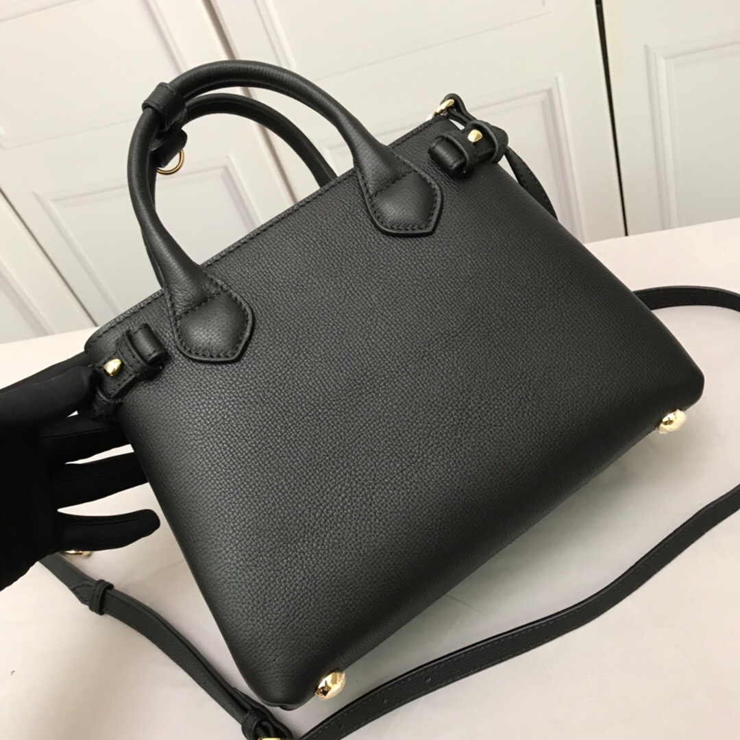 Burberry, 40237001, The Small Banner in Leather and House Check