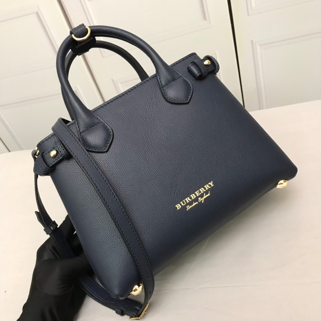 Burberry, 40237001, The Small Banner in Leather and House Check