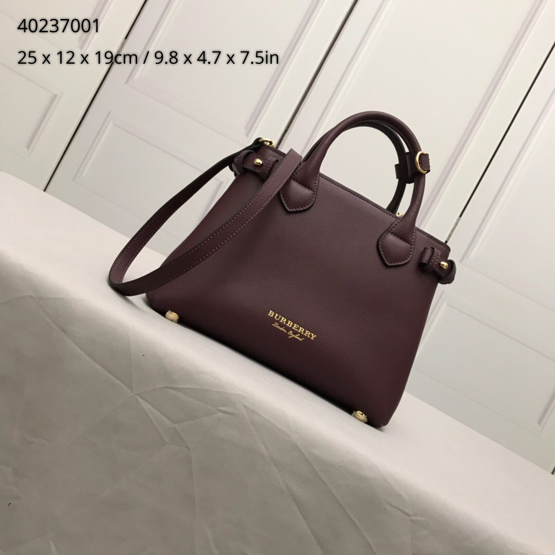 Burberry, 40237001, The Small Banner in Leather and House Check