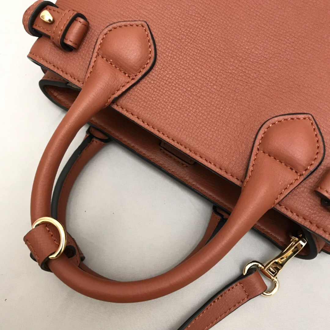 Burberry, 40237001, The Small Banner in Leather and House Check