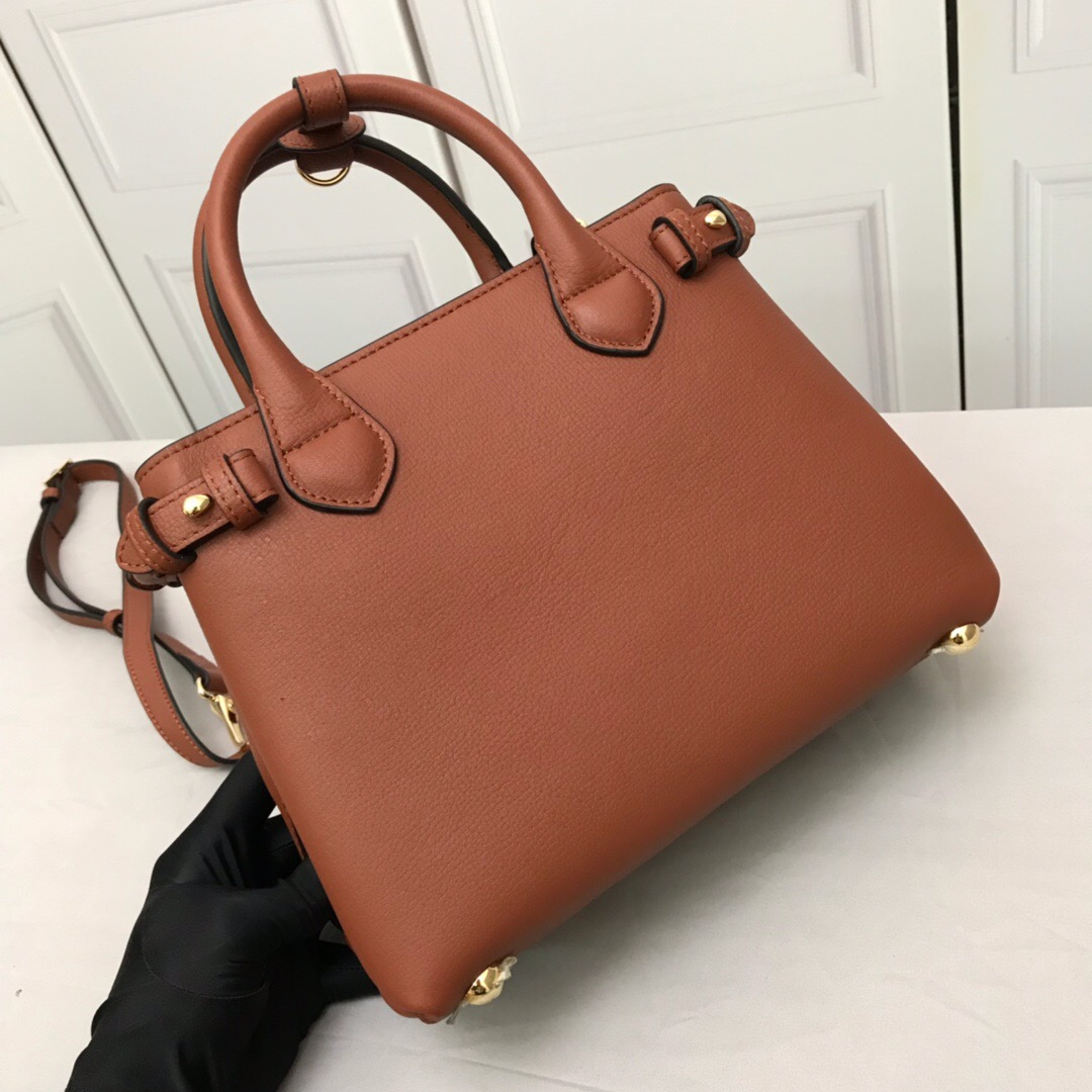 Burberry, 40236931, The Medium Banner in Leather and House Check