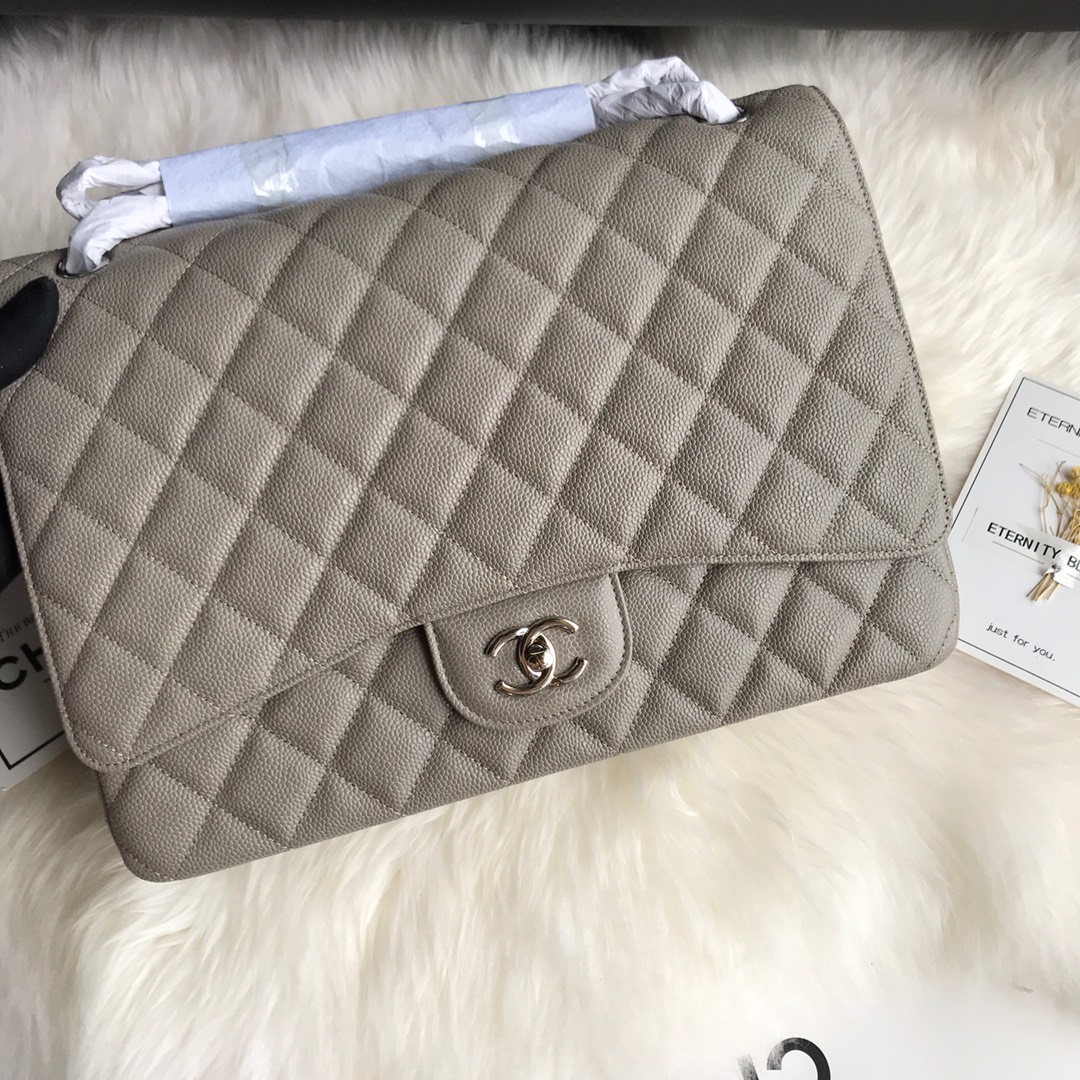 A58601 maxi classic handbag, CHANEL Grained Calfskin 33cm / 12.9in