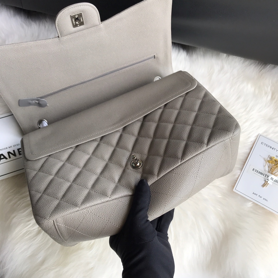 A58601 maxi classic handbag, CHANEL Grained Calfskin 33cm / 12.9in