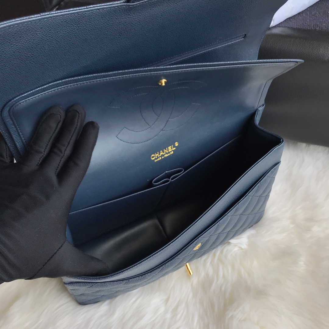 A58601 maxi classic handbag, CHANEL Grained Calfskin 33cm / 12.9in
