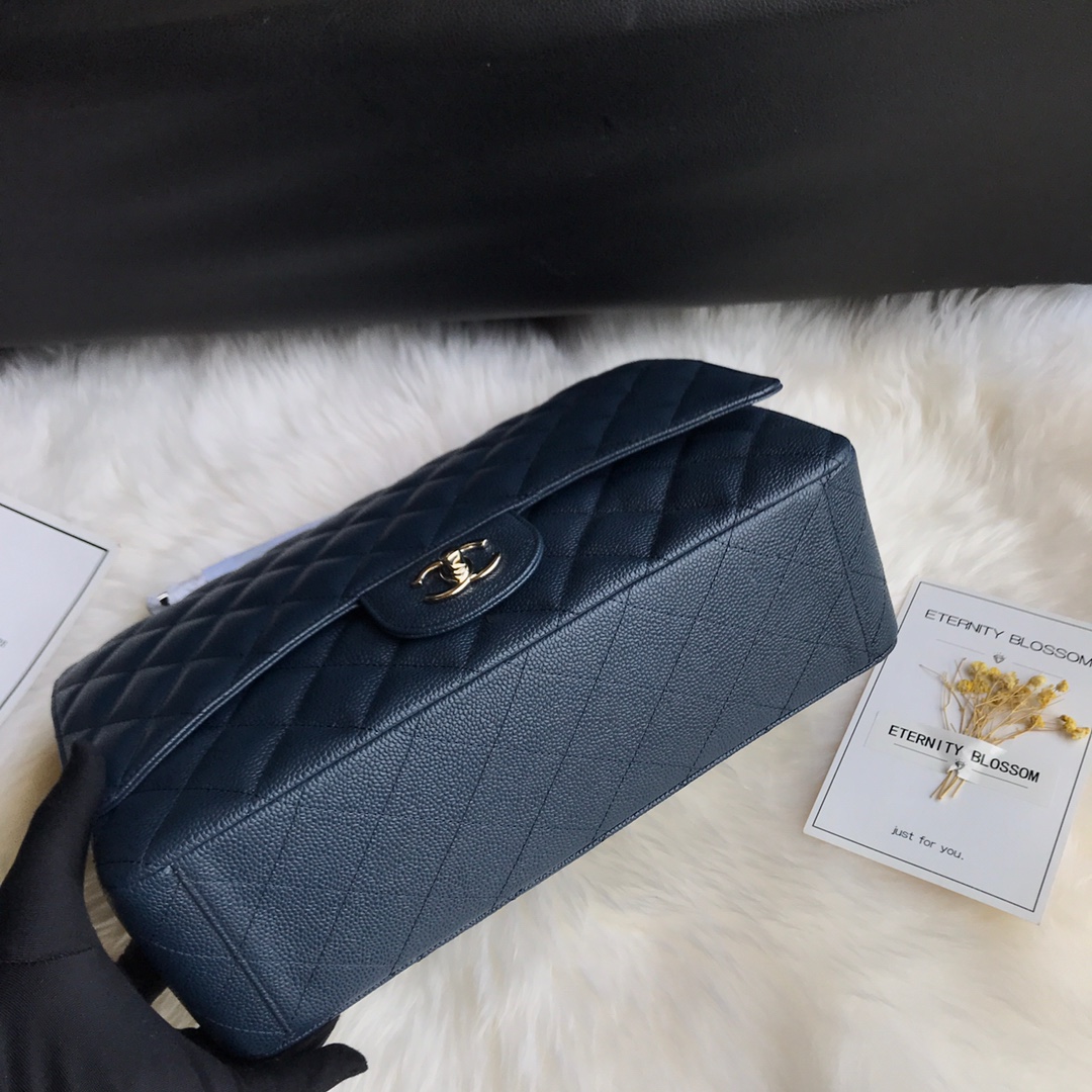 A58601 maxi classic handbag, CHANEL Grained Calfskin 33cm / 12.9in