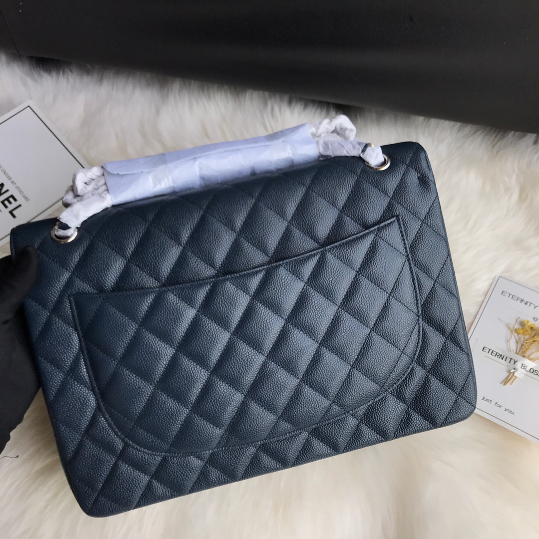 A58601 maxi classic handbag, CHANEL Grained Calfskin 33cm / 12.9in