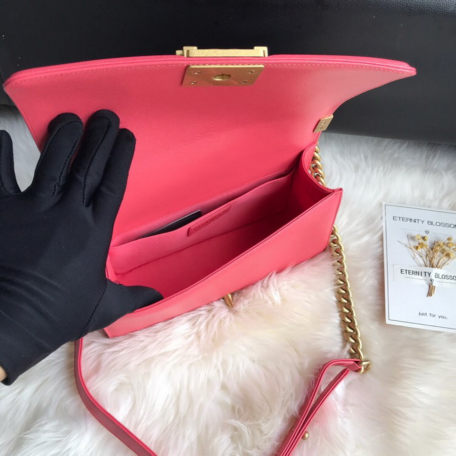  A67086, BOY CHANEL Handbag, Calfskin / CAVIAR