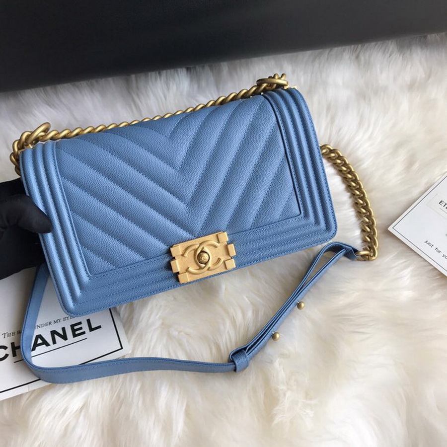  A67086, BOY CHANEL Handbag, Calfskin / CAVIAR