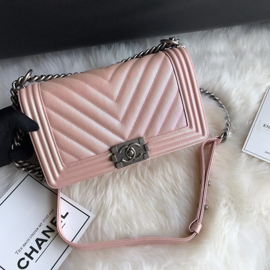  A67086, BOY CHANEL Handbag, Calfskin / CAVIAR