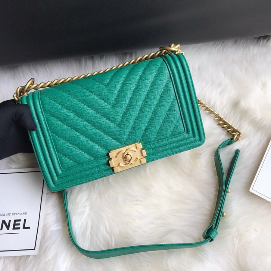 A67086, BOY CHANEL Handbag, Calfskin / CAVIAR