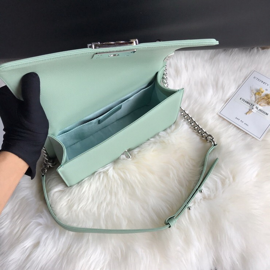  A67086, BOY CHANEL Handbag, Calfskin / CAVIAR