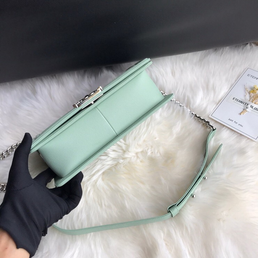  A67086, BOY CHANEL Handbag, Calfskin / CAVIAR
