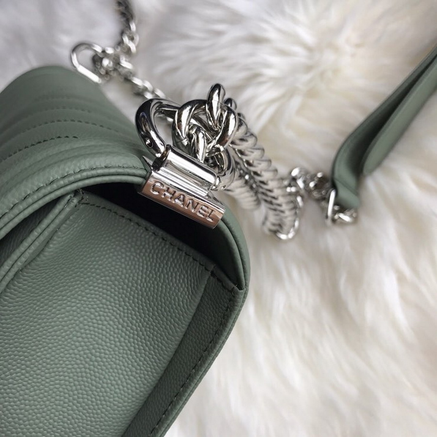  A67086, BOY CHANEL Handbag, Calfskin / CAVIAR