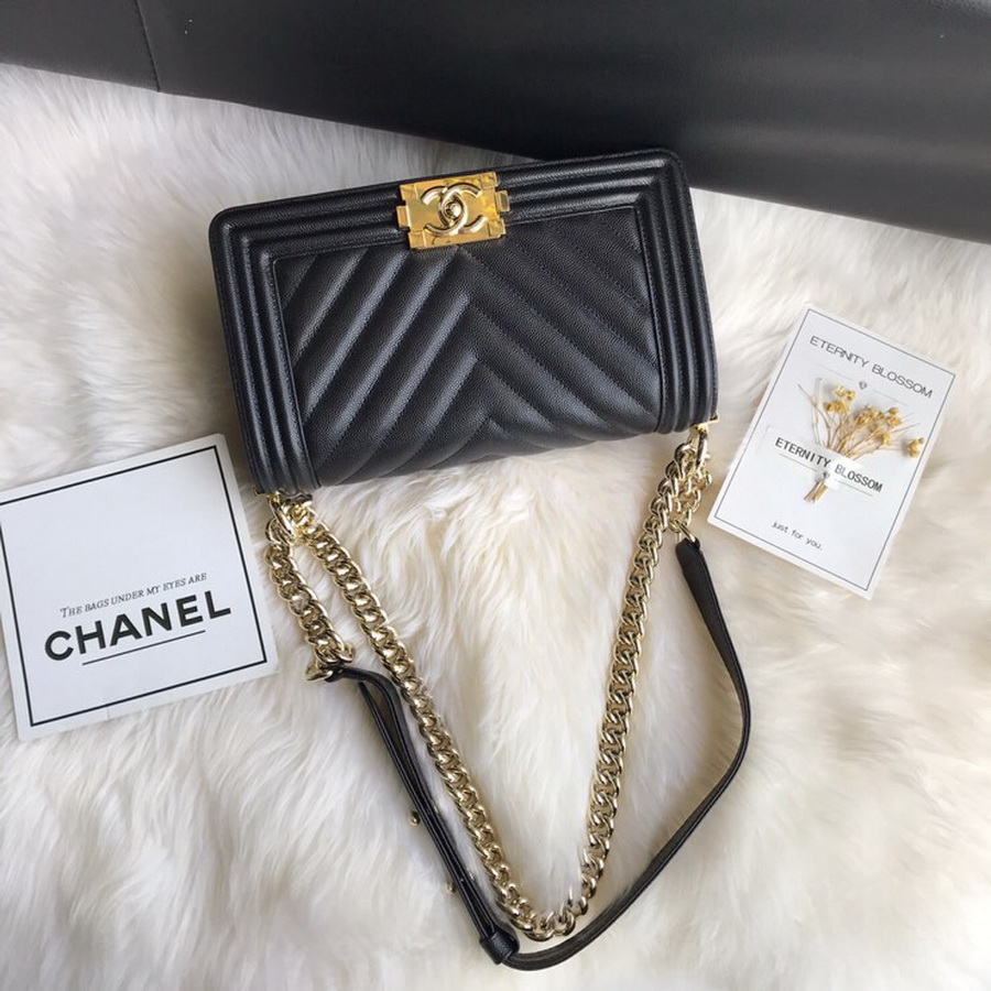  A67086, BOY CHANEL Handbag, Calfskin / CAVIAR
