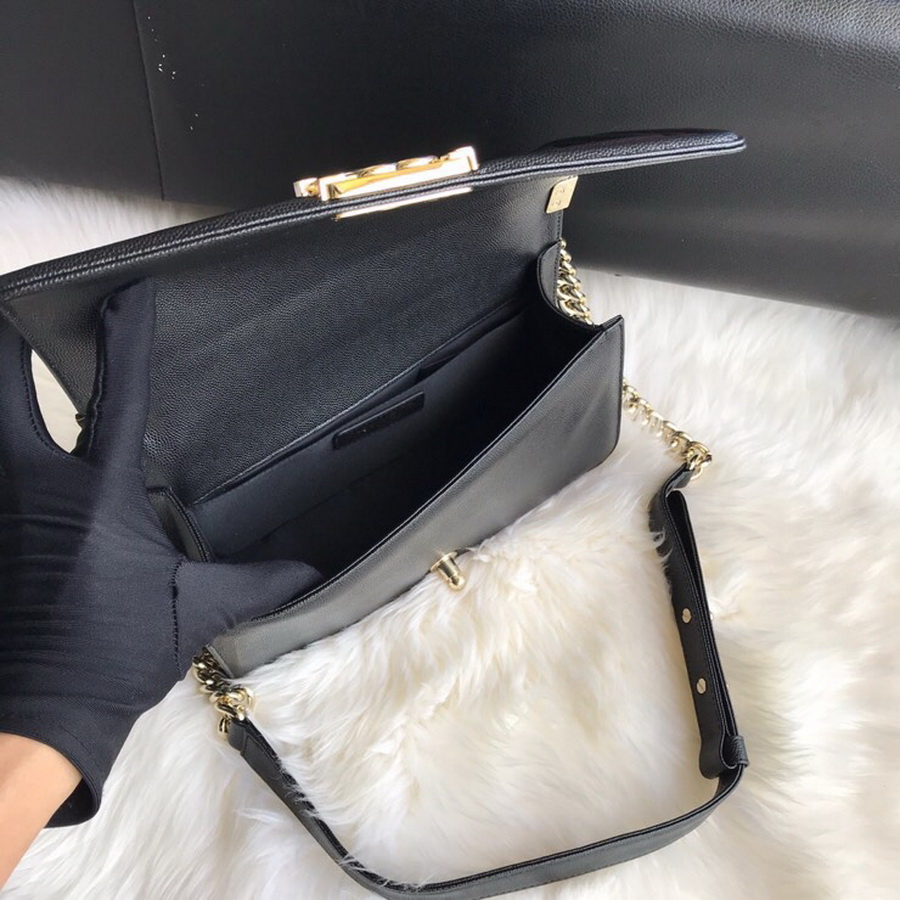  A67086, BOY CHANEL Handbag, Calfskin / CAVIAR