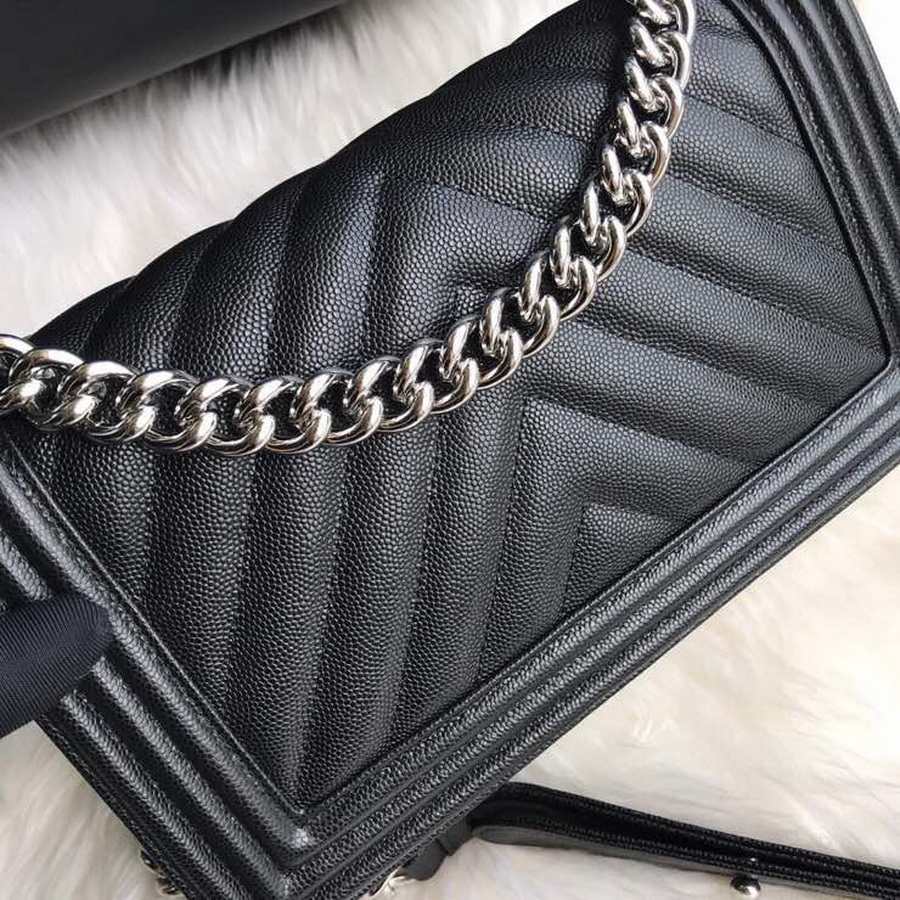  A67086, BOY CHANEL Handbag, Calfskin / CAVIAR