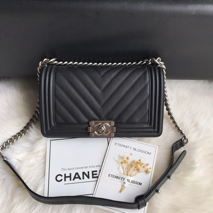  A67086, BOY CHANEL Handbag, Calfskin / CAVIAR