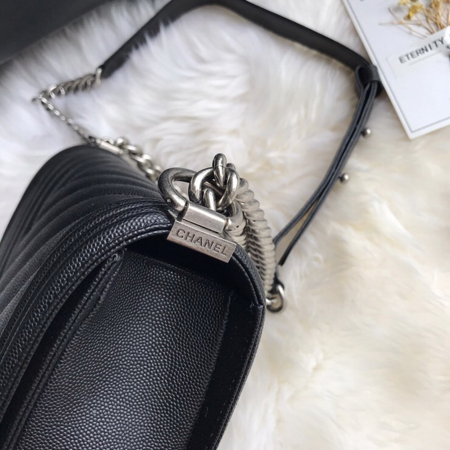  A67086, BOY CHANEL Handbag, Calfskin / CAVIAR