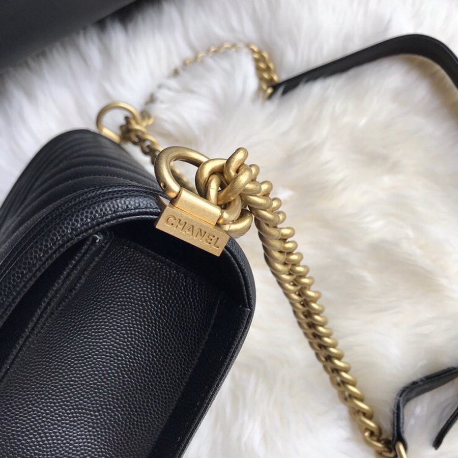  A67086, BOY CHANEL Handbag, Calfskin / CAVIAR