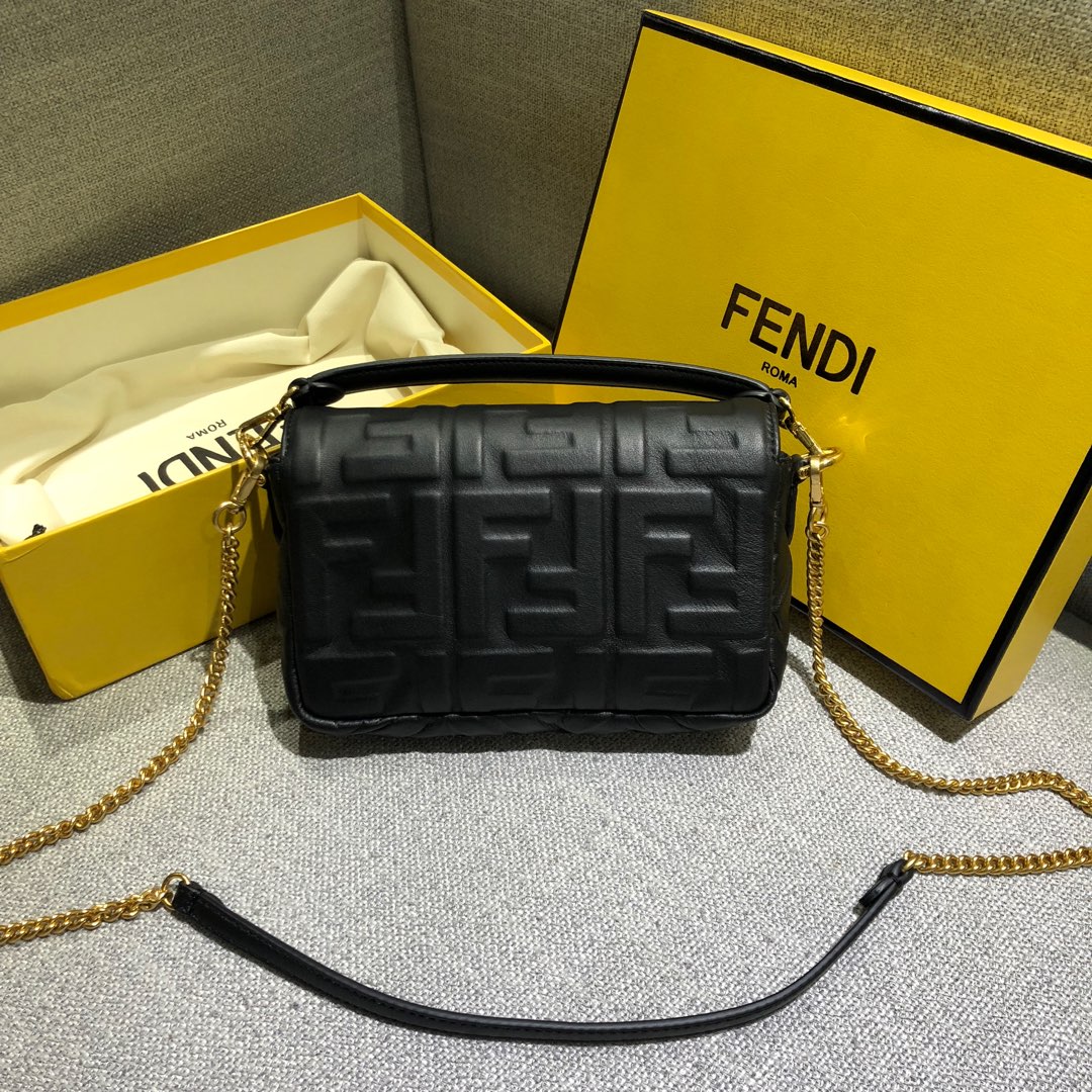 MINI BAGUETTE, FENDI BAG