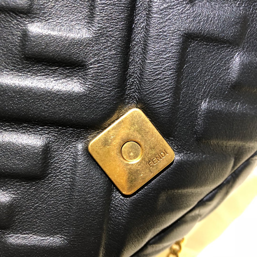 MINI BAGUETTE, FENDI BAG