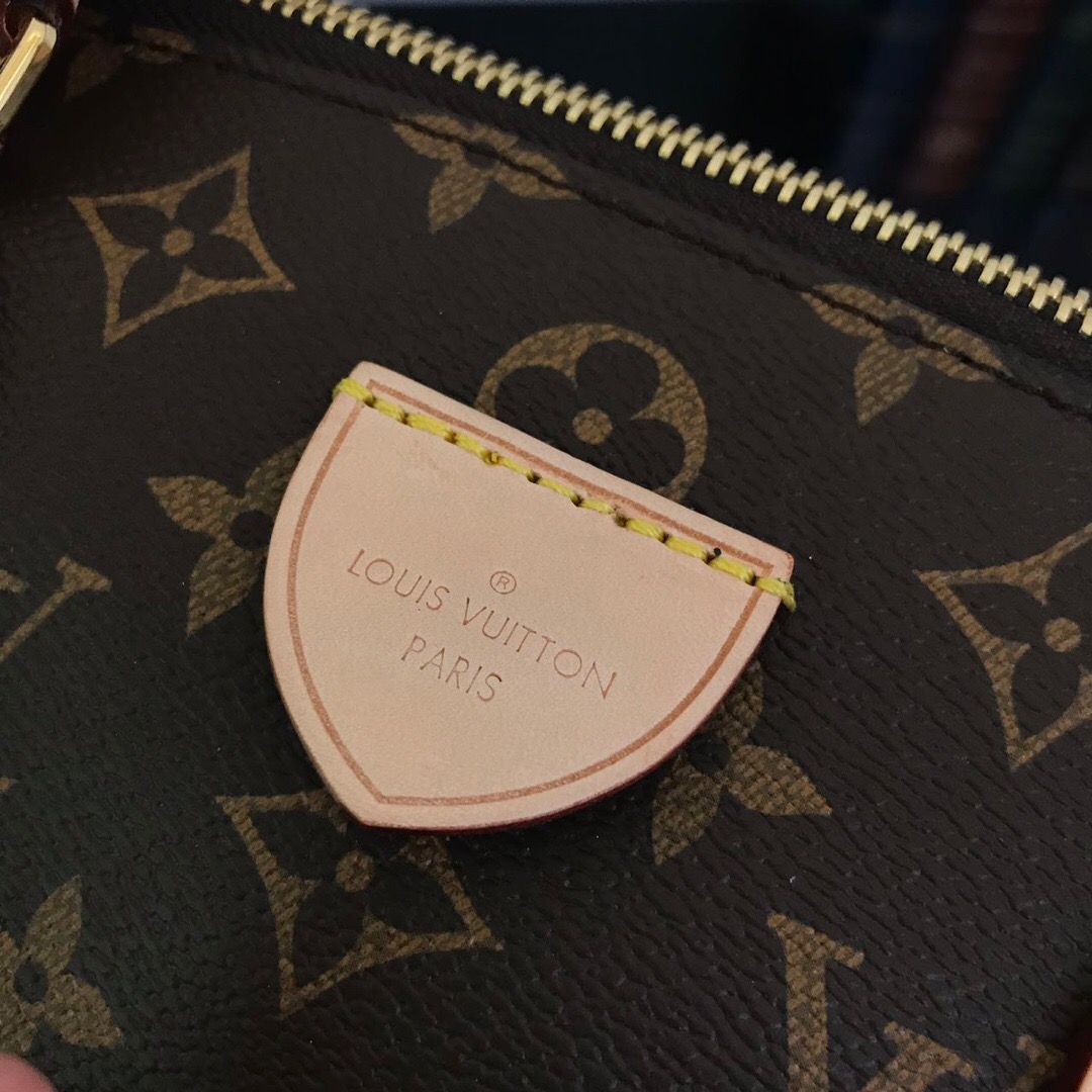 M44546 RIVOLI MM, Louis Vuitton LV Handbags