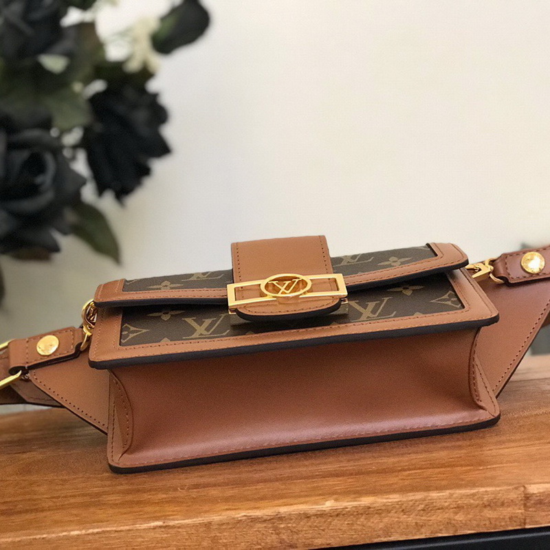 M44586 BUMBAG DAUPHINE, Louis Vuitton LV