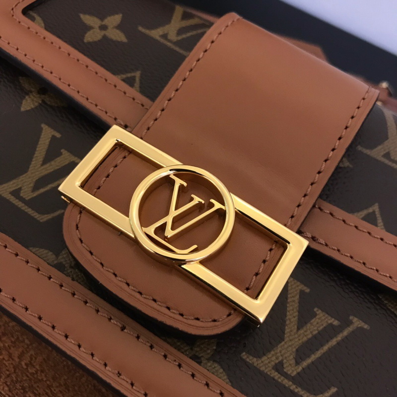 M44586 BUMBAG DAUPHINE, Louis Vuitton LV