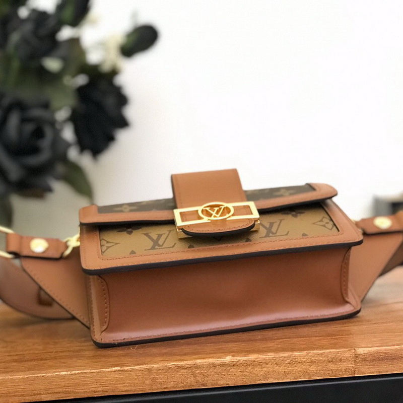 M44586 BUMBAG DAUPHINE, Louis Vuitton LV