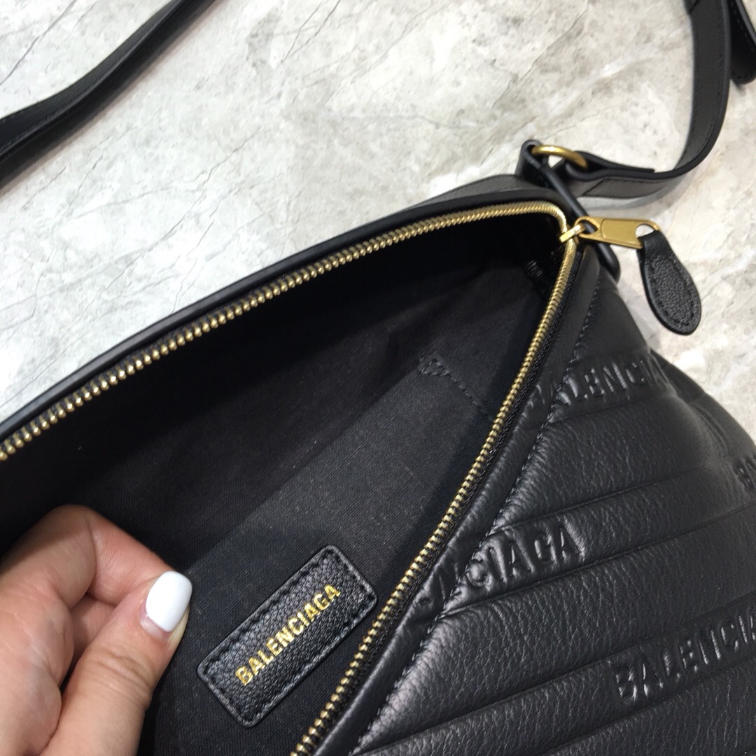 SOUVENIR BAG XS METALLIC EFFECT, Small embroidered logo belt bag