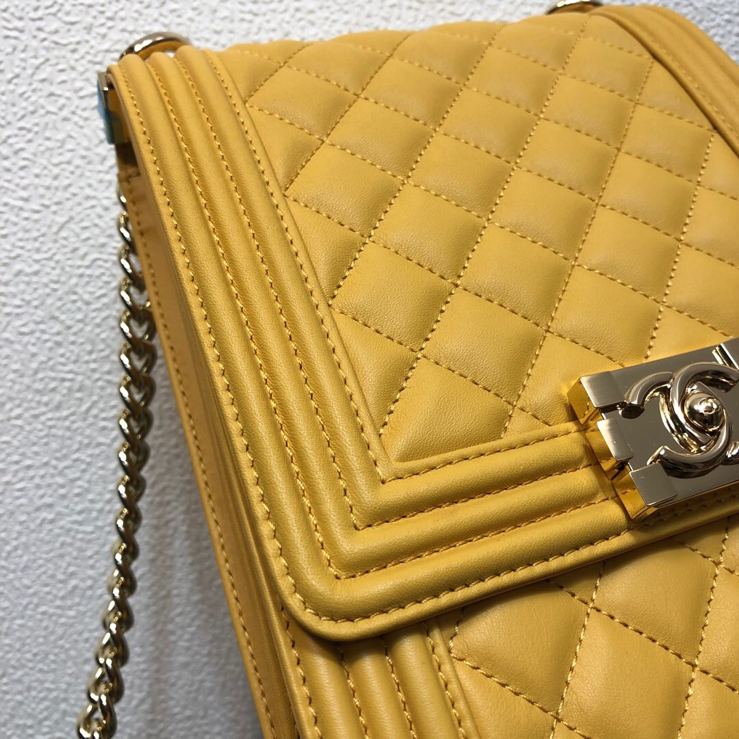  AS0130, BOY CHANEL Handbag