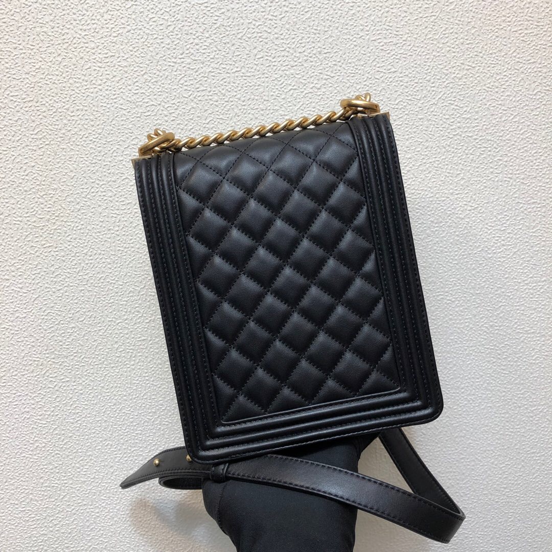  AS0130, BOY CHANEL Handbag